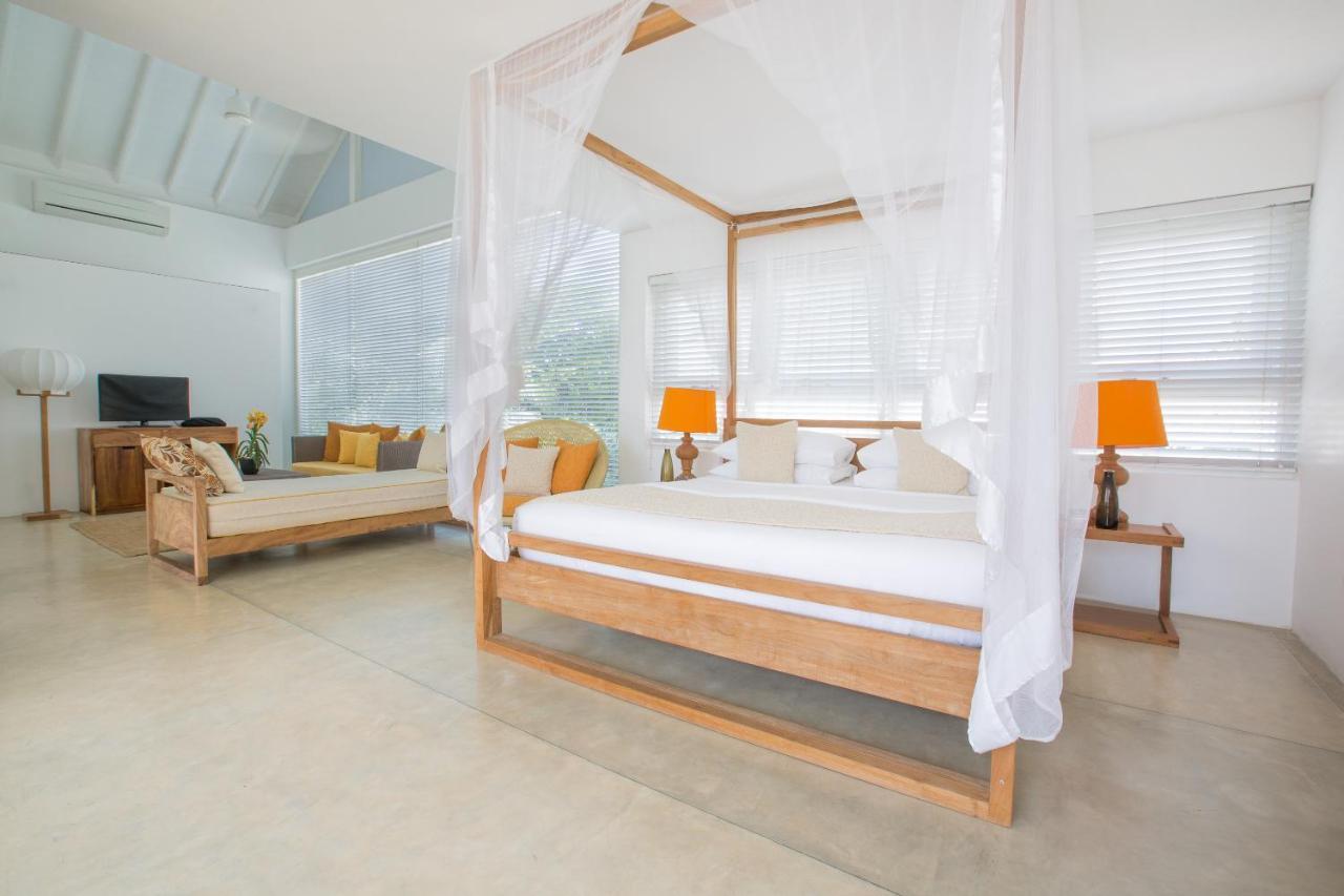 Sri Sharavi Beach Villas & Spa - With 43 Metre Saltwater Infinity Pool Мирисса Экстерьер фото